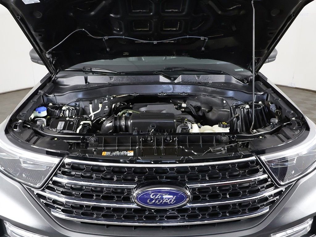 Used 2020 Ford Explorer XLT w/ Equipment Group 202A AWD/4WD image 20