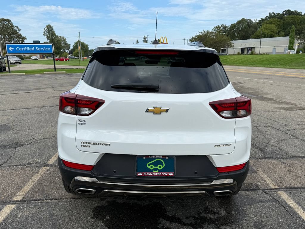 Used 2023 Chevrolet TrailBlazer ACTIV w/ Convenience Package AWD/4WD image 4