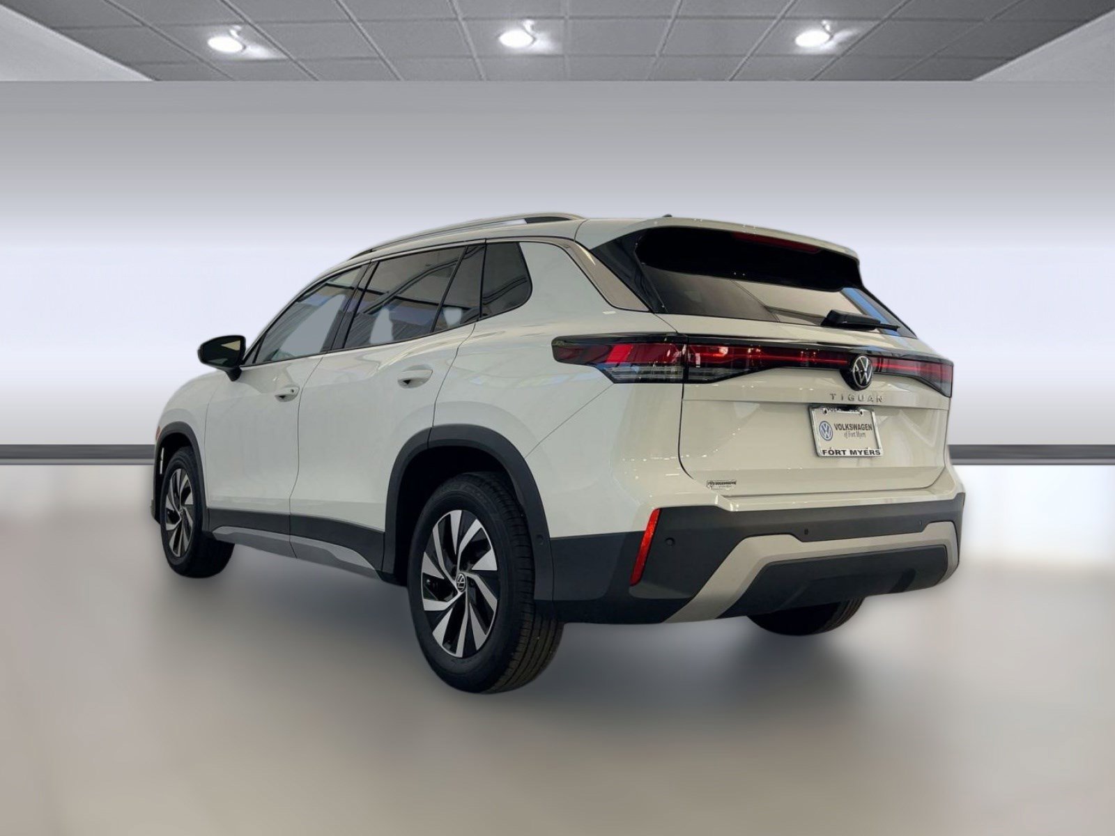 New 2026 Volkswagen Tiguan S FWD image 3