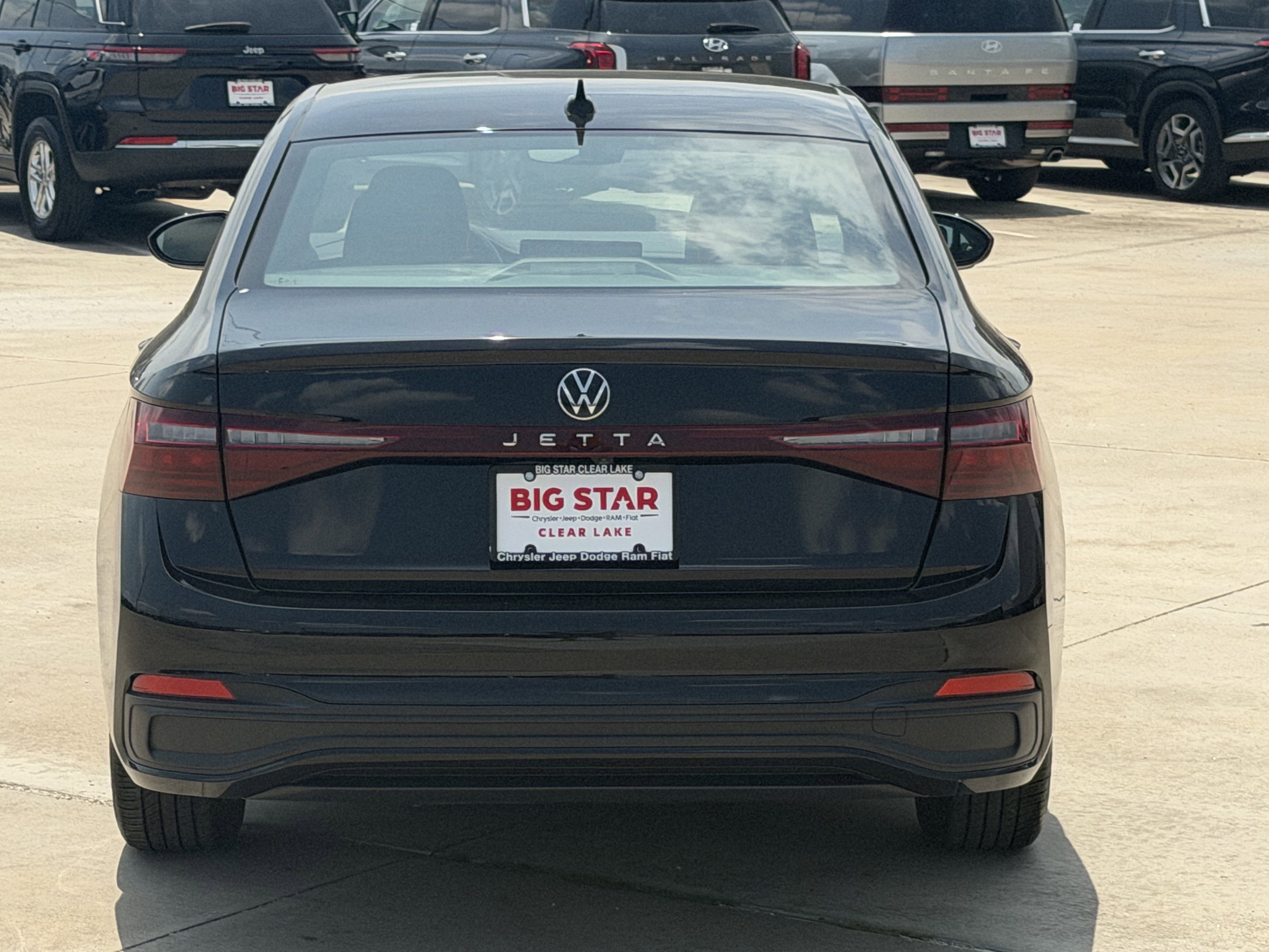 Used 2025 Volkswagen Jetta Sport FWD image 6