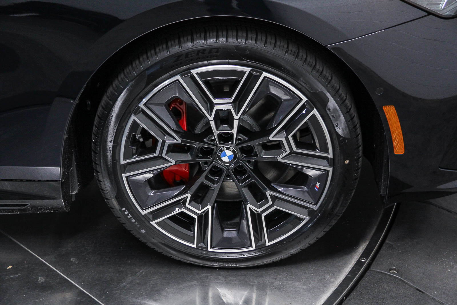 New 2026 BMW i5 eDrive40 w/ M Sport Package image 9