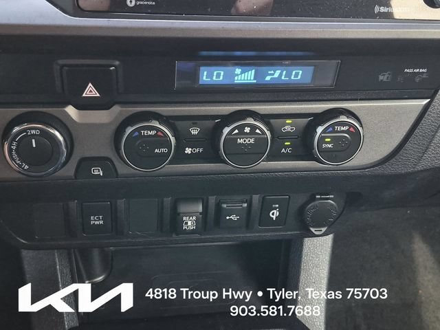 Used 2022 Toyota Tacoma TRD Off-Road AWD/4WD image 35