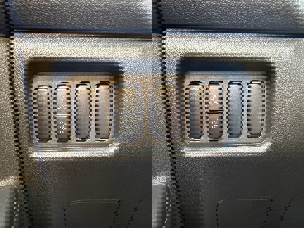 New 2025 Mitsubishi Outlander Sport ES image 22