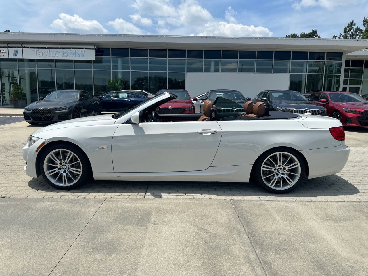 Used 2013 BMW 335i Convertible RWD image 13