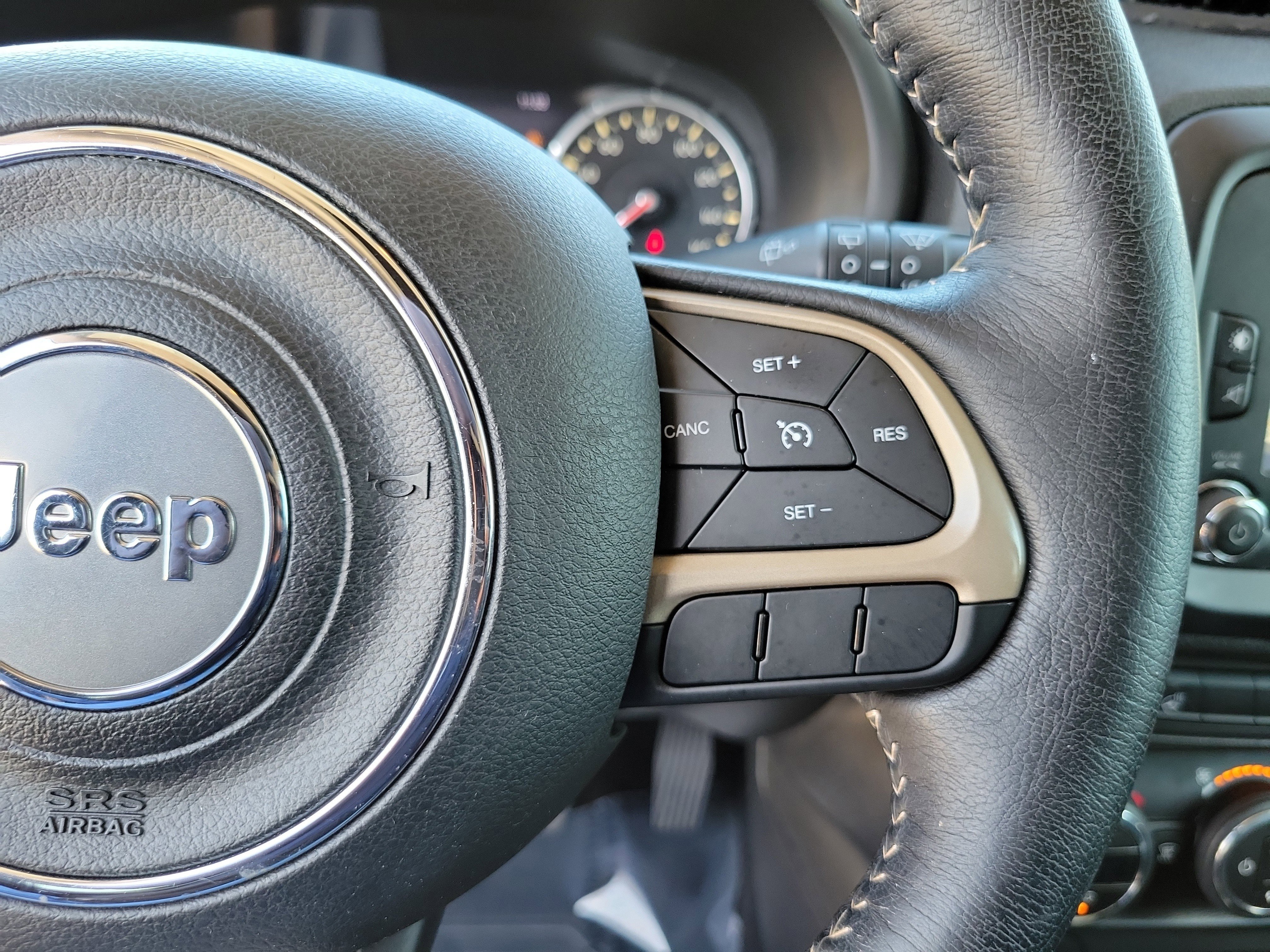 Used 2016 Jeep Renegade Limited AWD/4WD image 22