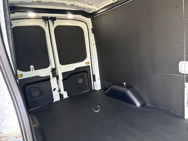 New 2027 Ford Transit 250 148 Medium Roof w/ Load Area Protection Package RWD image 20