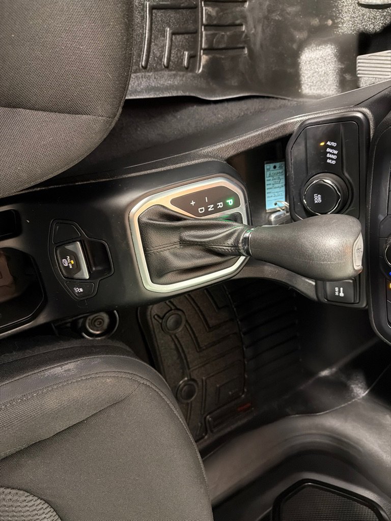 Used 2018 Jeep Renegade Altitude image 14