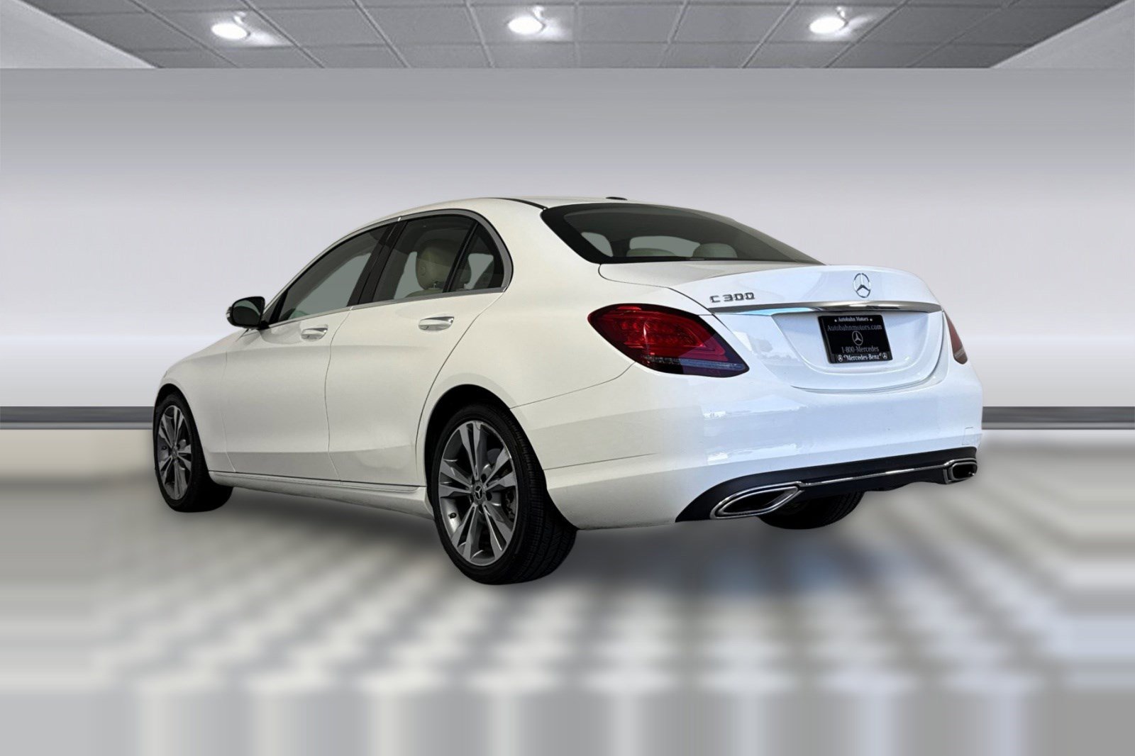 Used 2019 Mercedes-Benz C 300 Sedan image 3