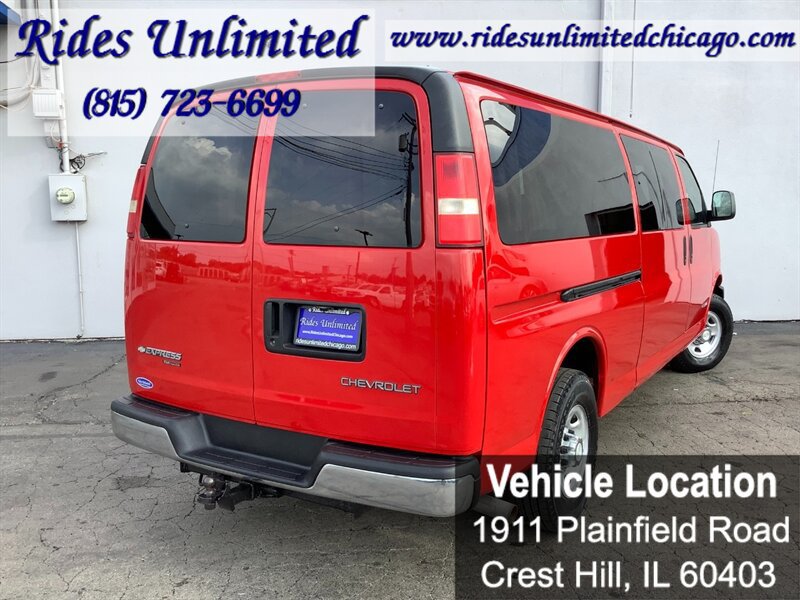 Used 2006 Chevrolet Express 3500 Extended Passenger w/ LT Preferred Equipment Group RWD image 8