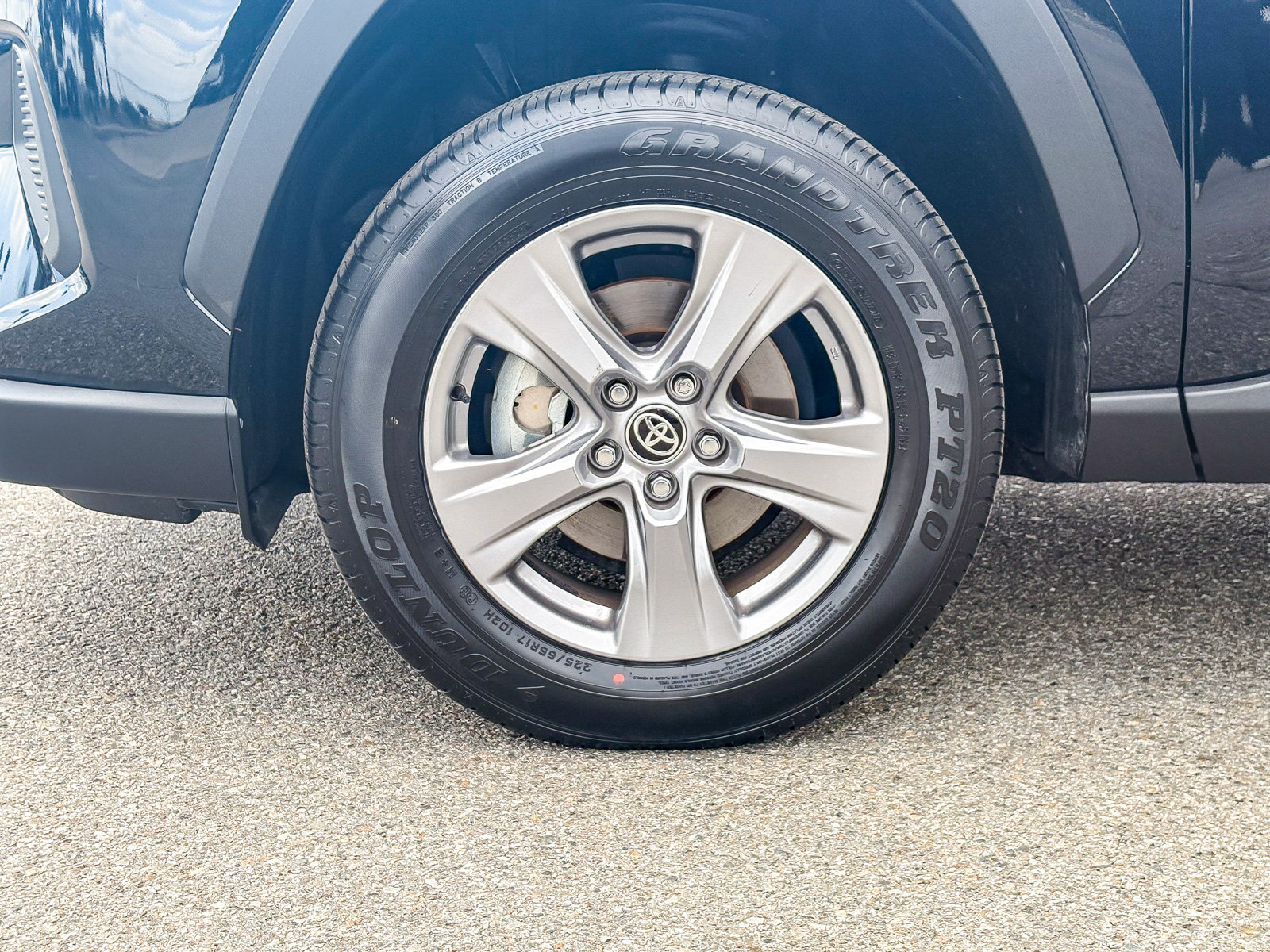 Certified 2025 Toyota RAV4 LE AWD/4WD image 11