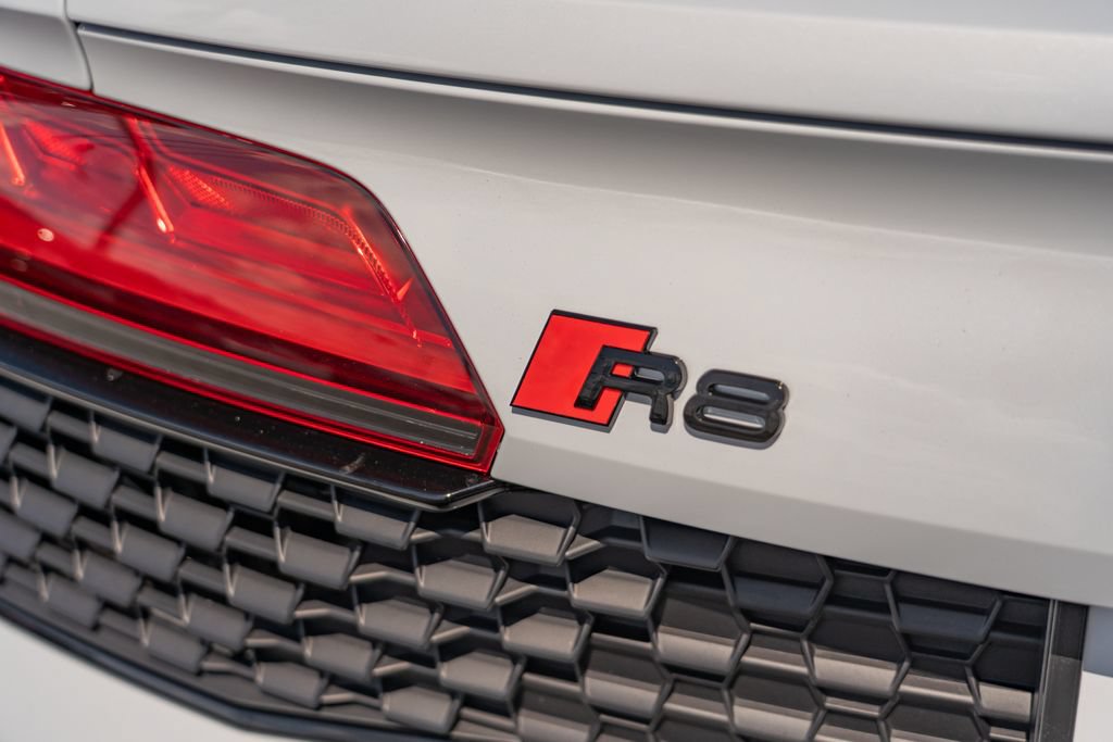 Used 2023 Audi R8 V10 performance RWD image 8