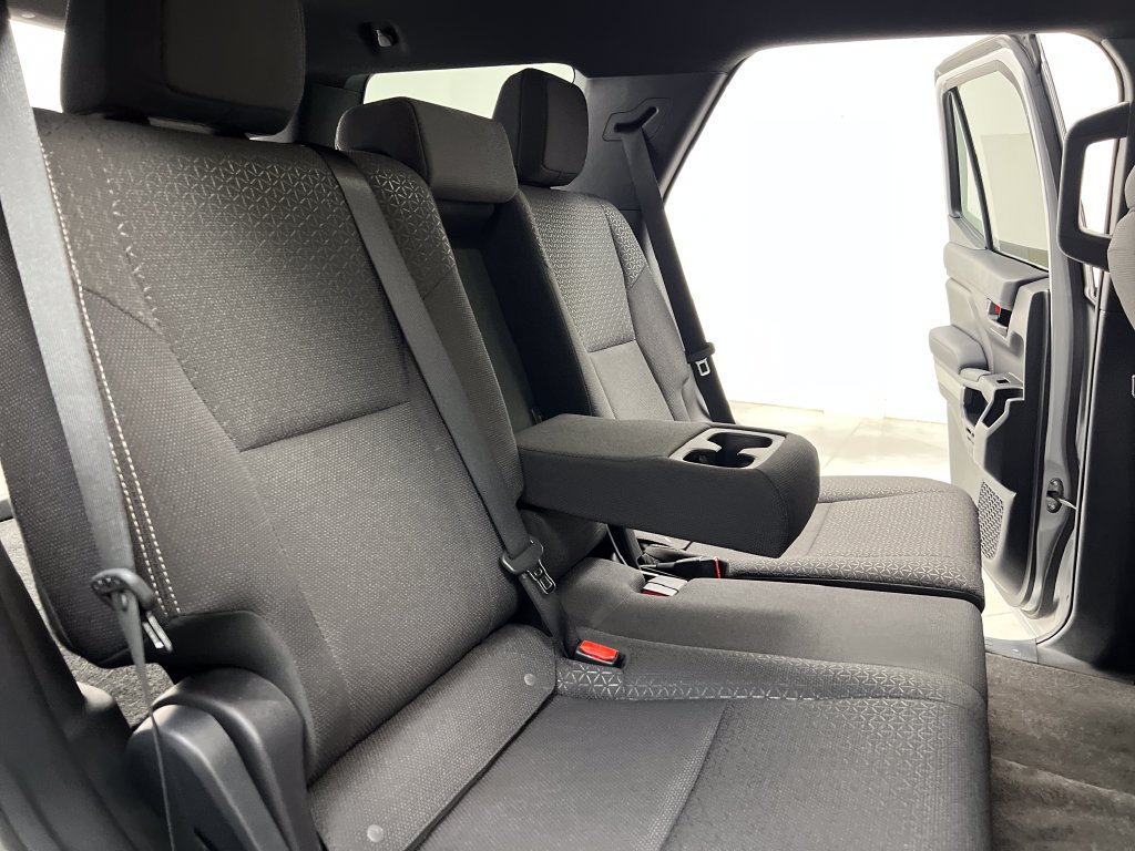Used 2025 Toyota 4Runner SR5 AWD/4WD image 21