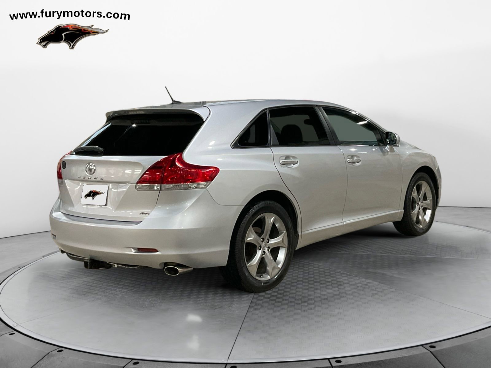 Used 2010 Toyota Venza AWD image 3