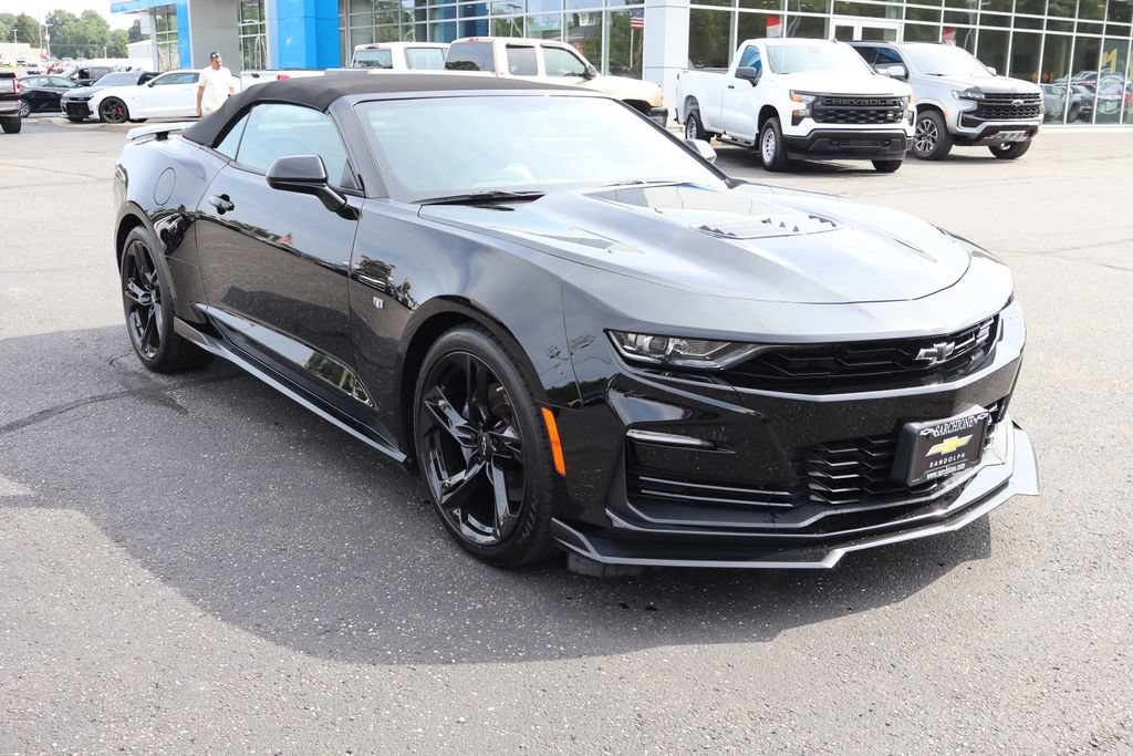 Used 2022 Chevrolet Camaro SS RWD image 2