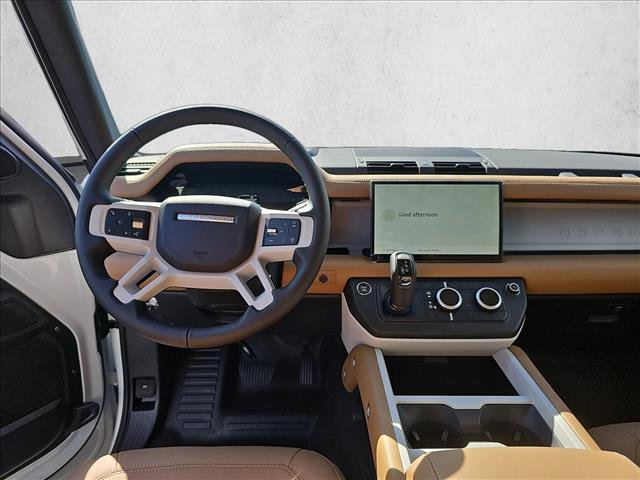 Used 2025 Land Rover Defender 110 X-Dynamic SE AWD/4WD image 16