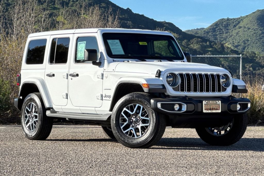 Used 2024 Jeep Wrangler Sahara image 2