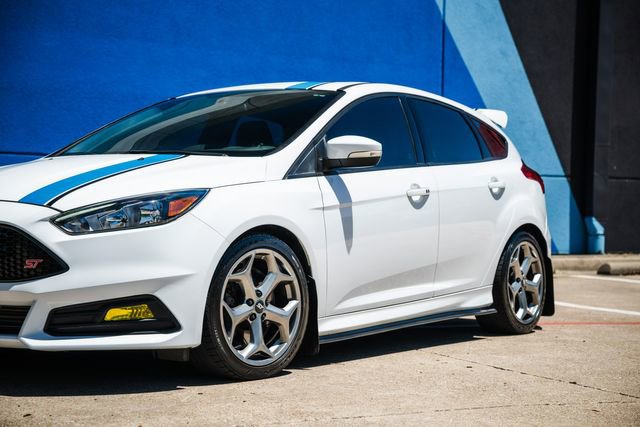 Used 2016 Ford Focus ST image 36