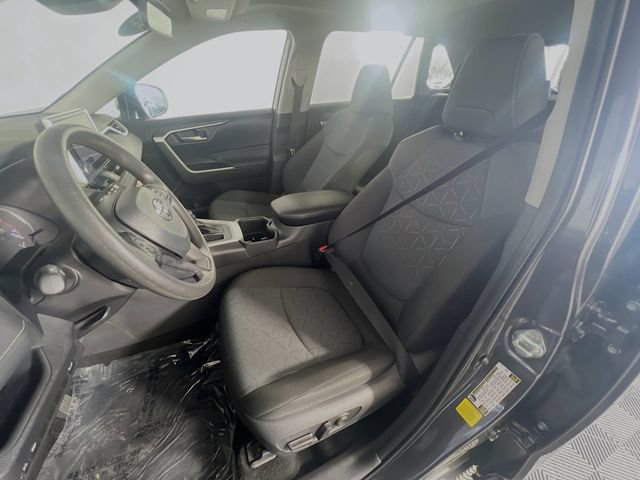 Used 2025 Toyota RAV4 XLE w/ Convenience Package FWD image 10