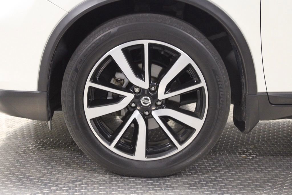 Used 2020 Nissan Rogue SL w/ Premium Package image 15
