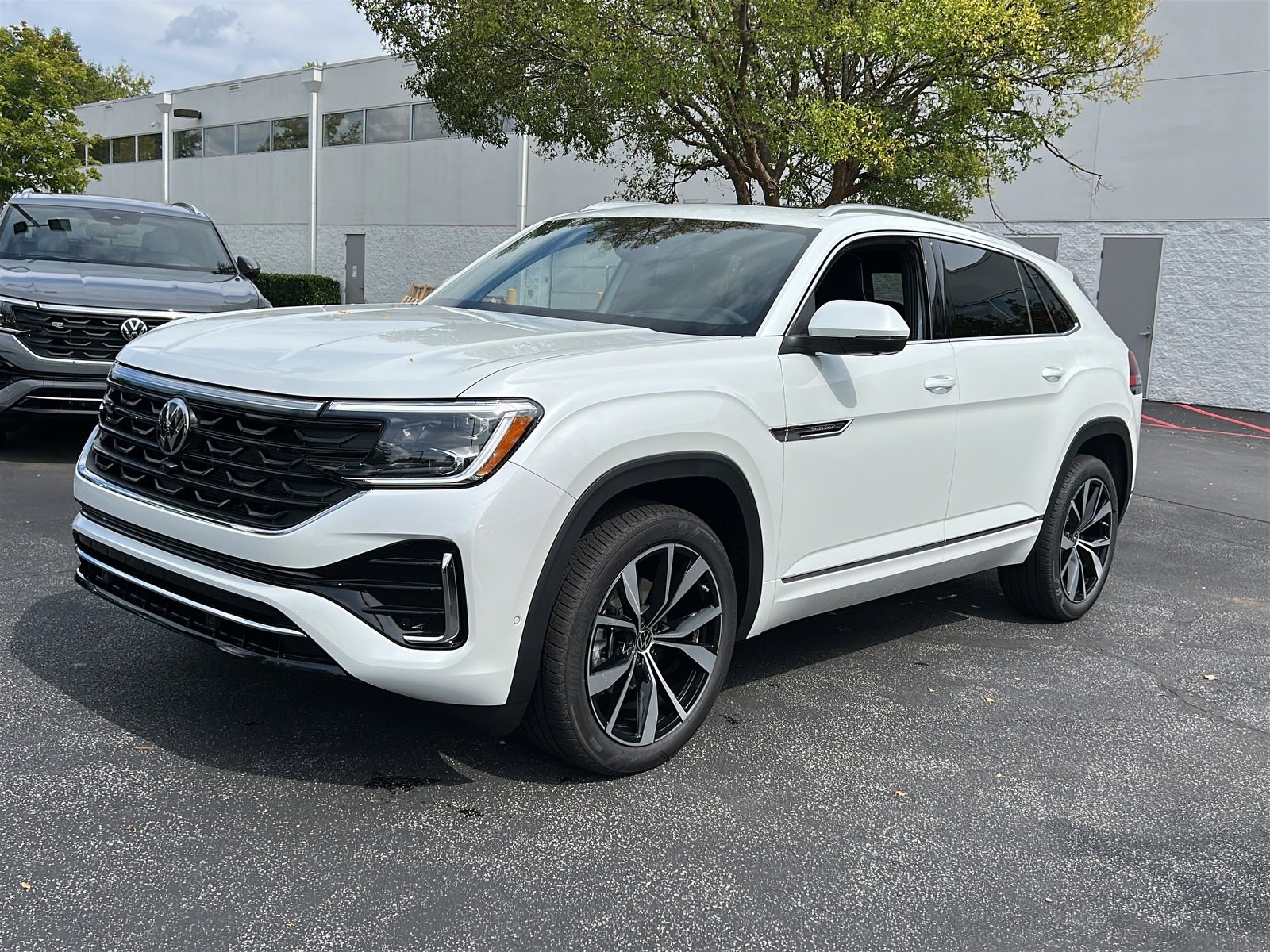 New 2026 Volkswagen Atlas Cross Sport SEL Premium R-Line image 1