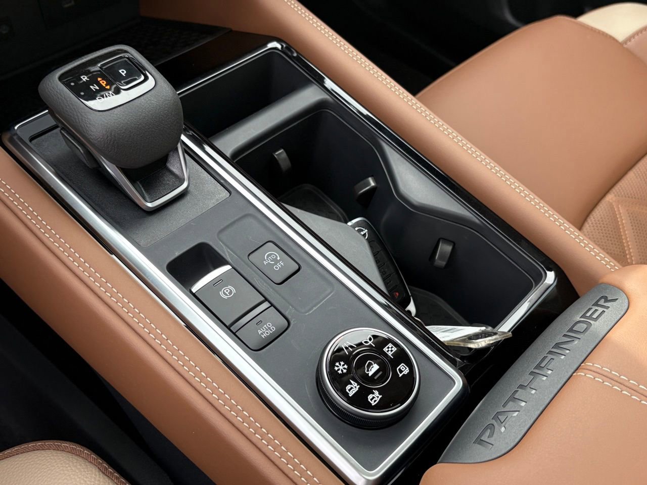 New 2026 Nissan Pathfinder Platinum AWD/4WD image 11