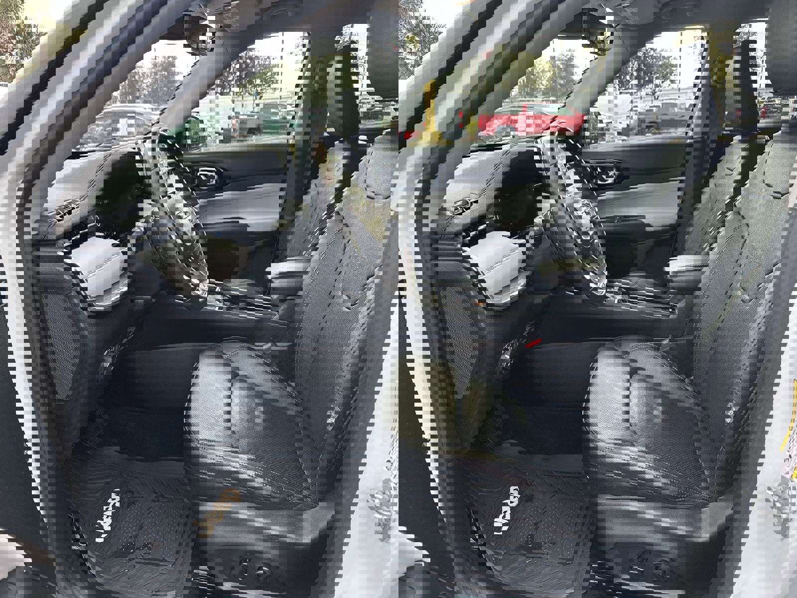 Used 2022 Jeep Compass Limited w/ Elite Group image 16