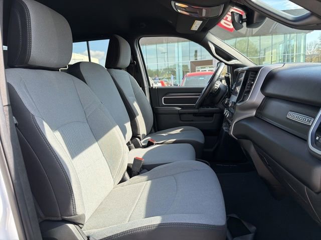 Used 2024 RAM 2500 Big Horn AWD/4WD image 31
