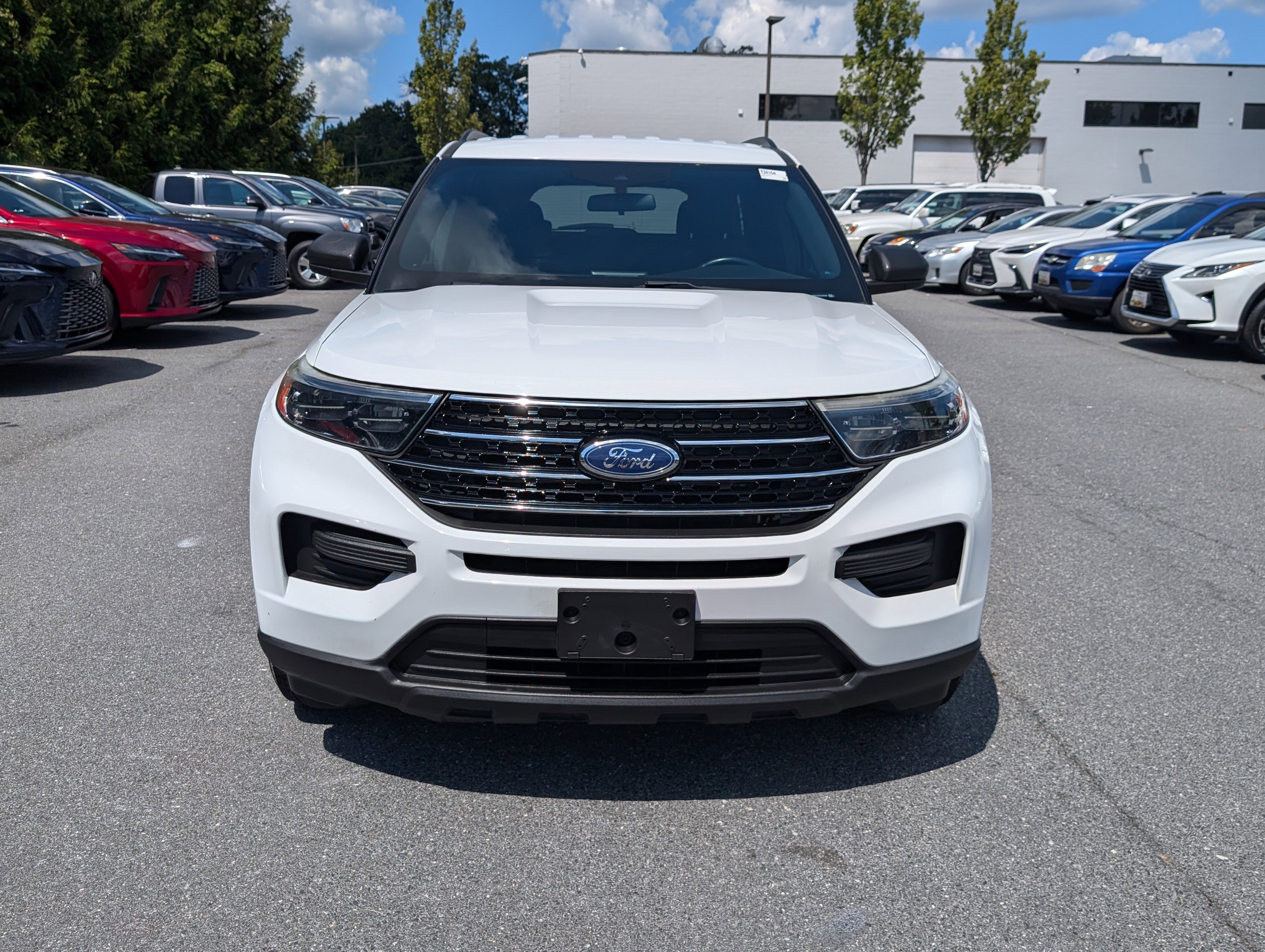 Used 2020 Ford Explorer XLT image 8
