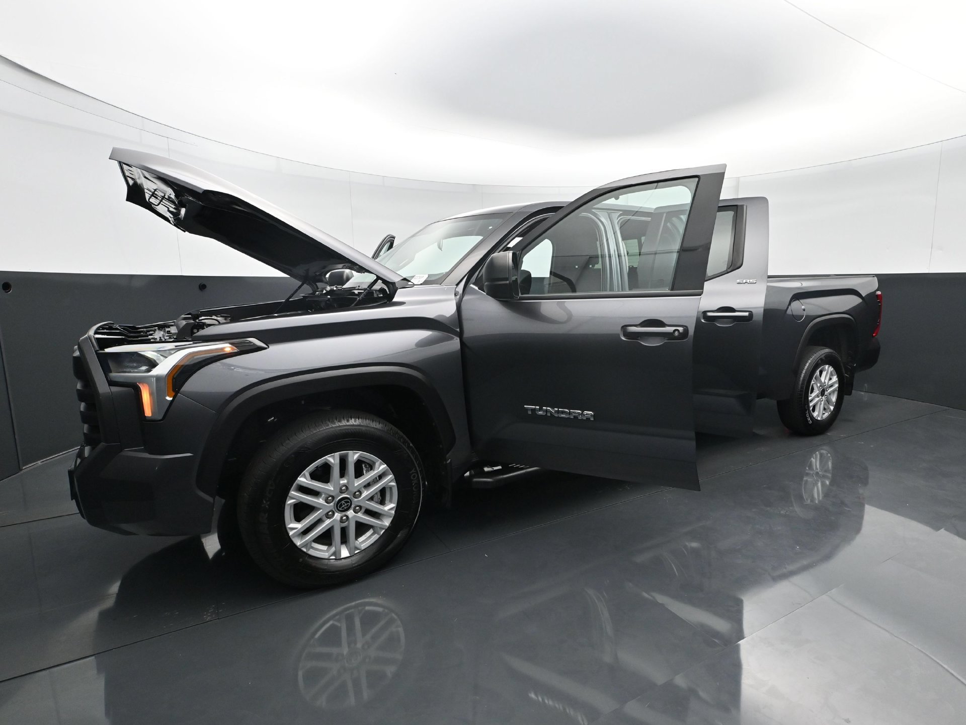 Used 2023 Toyota Tundra SR5 AWD/4WD image 27