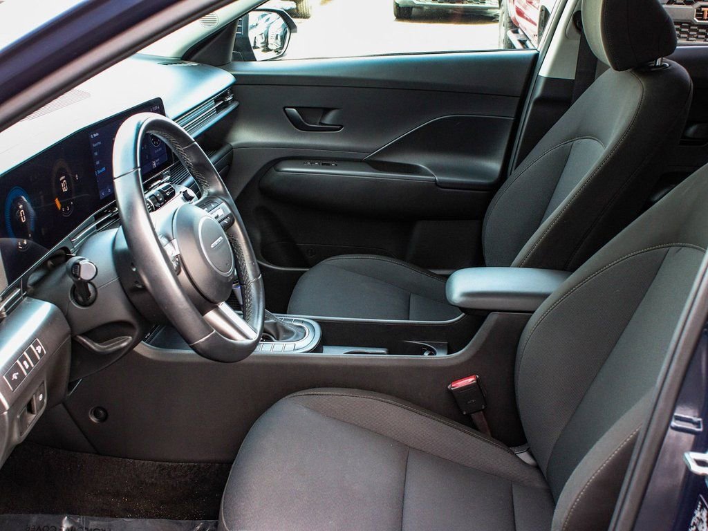Used 2025 Hyundai Kona SEL image 30