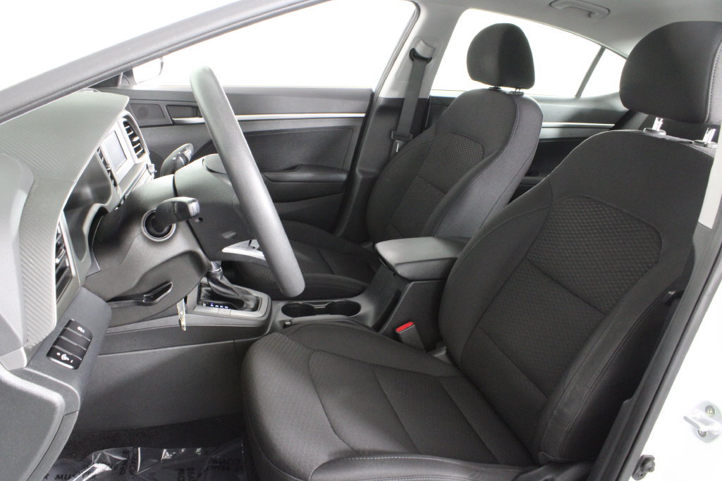 Used 2019 Hyundai Elantra SE w/ Cargo Package FWD image 20