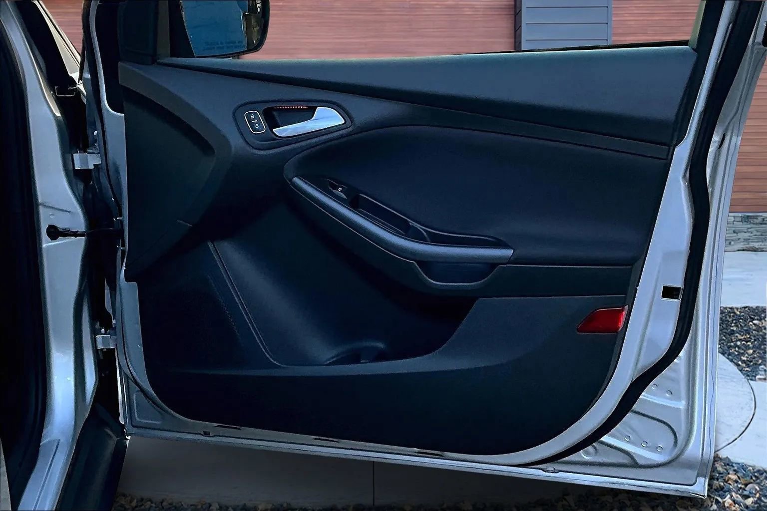 Used 2016 Ford Focus SE w/ Equipment Group 201A image 22