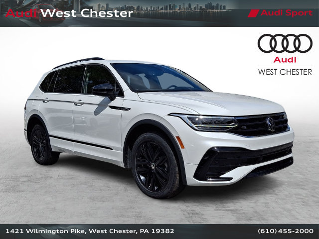 Used 2022 Volkswagen Tiguan SE R-Line AWD/4WD image 1