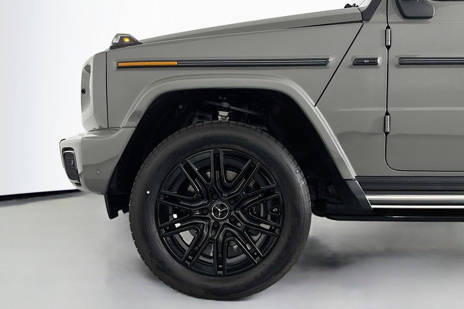 New 2026 Mercedes-Benz G 580 w/ EQ Technology image 9