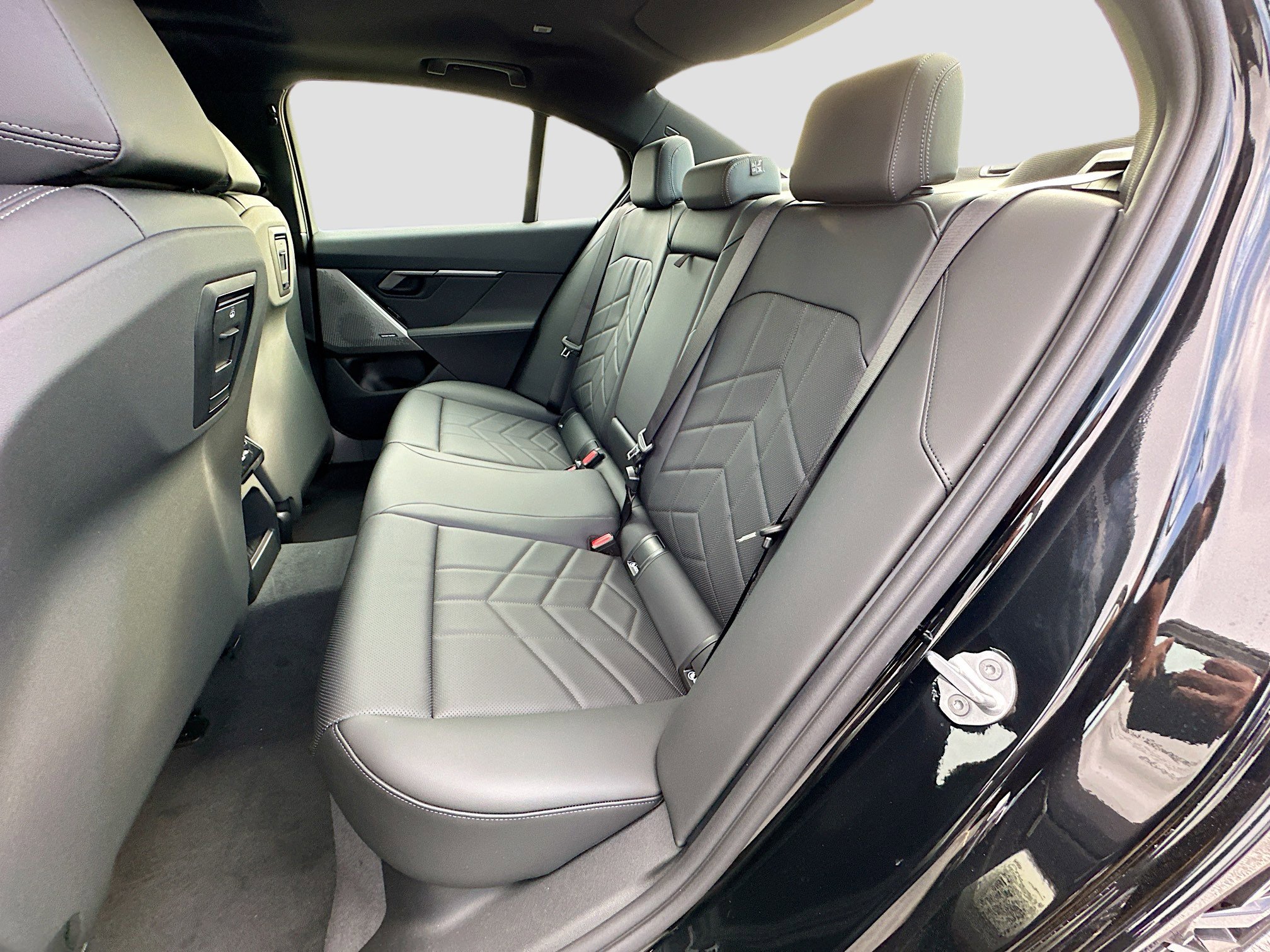 New 2026 BMW 530i w/ M Sport Package image 19