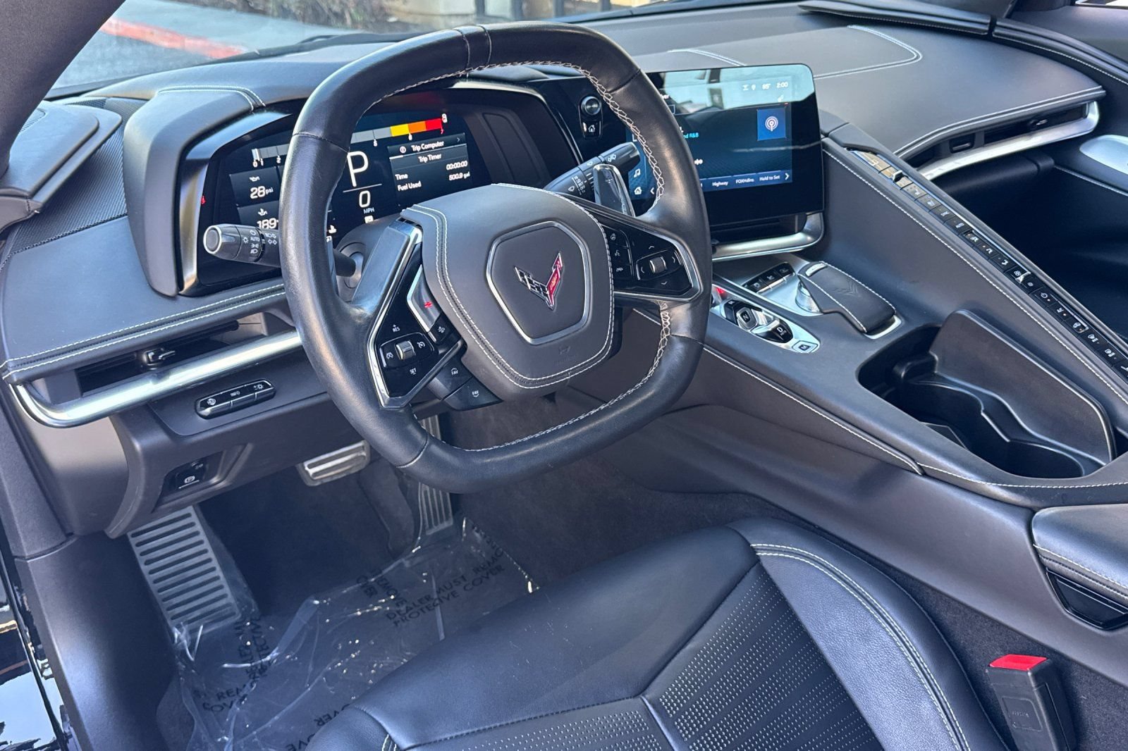 Used 2025 Chevrolet Corvette Stingray Premium Cpe w/ Z51 Performance Package RWD image 12