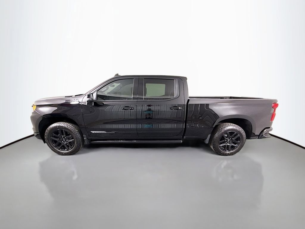 Used 2026 Chevrolet Silverado 1500 High Country w/ Midnight Edition AWD/4WD image 4