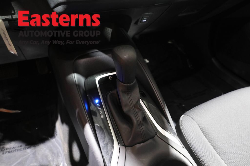 Used 2025 Toyota Corolla LE image 36