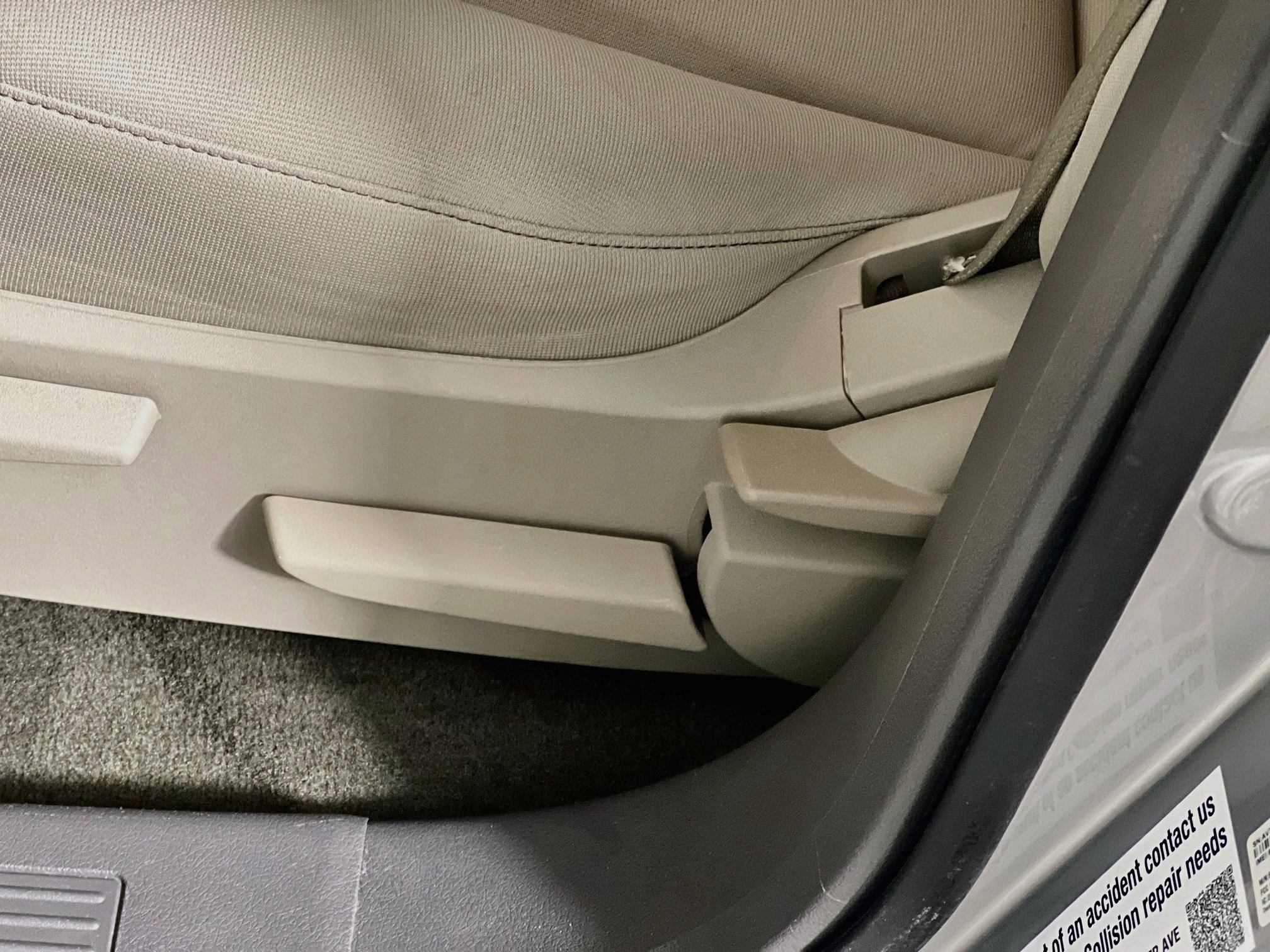 Used 2013 Ford Edge SE FWD image 16