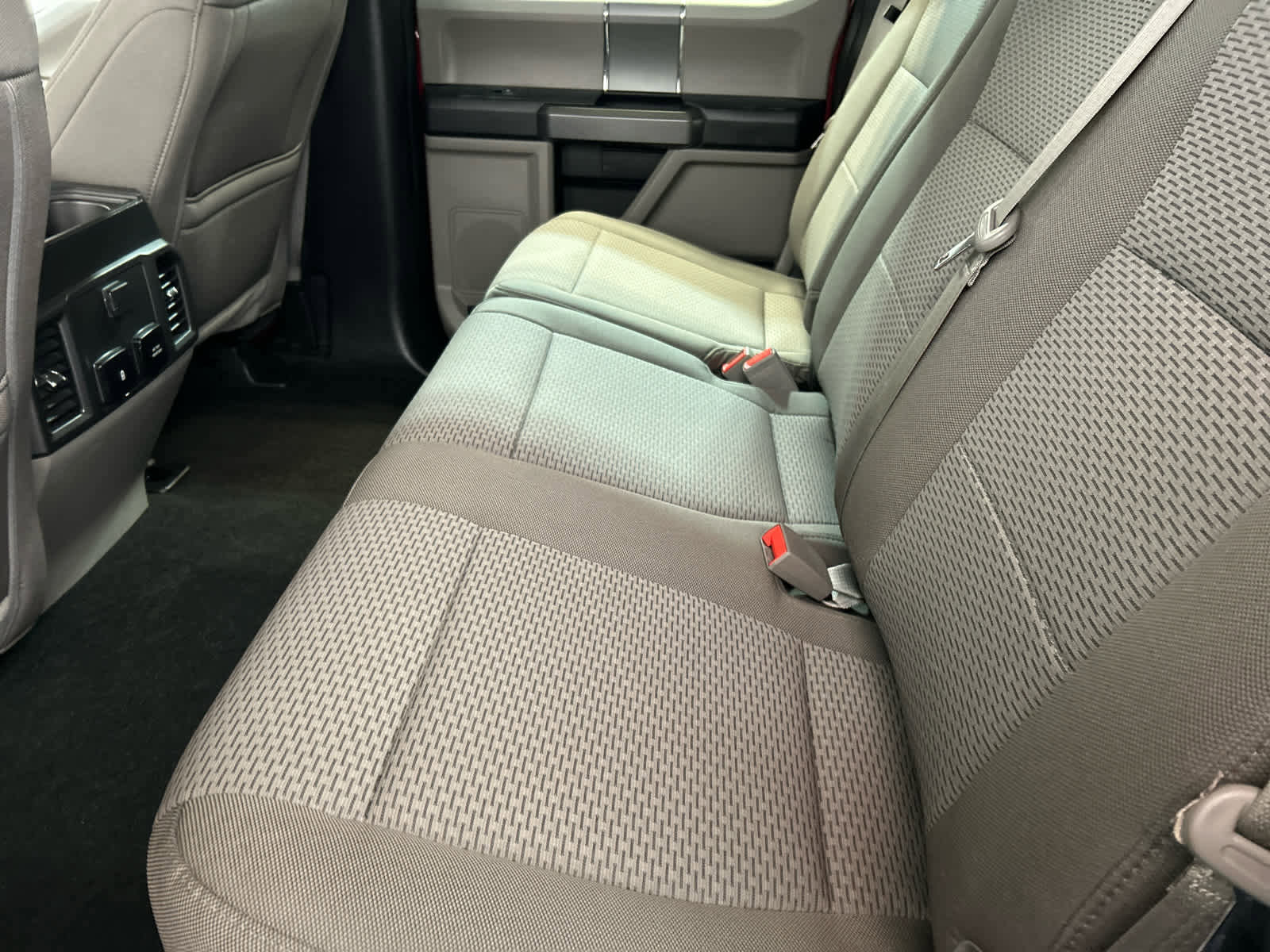 Used 2019 Ford F150 XLT w/ Equipment Group 302A Luxury AWD/4WD image 5
