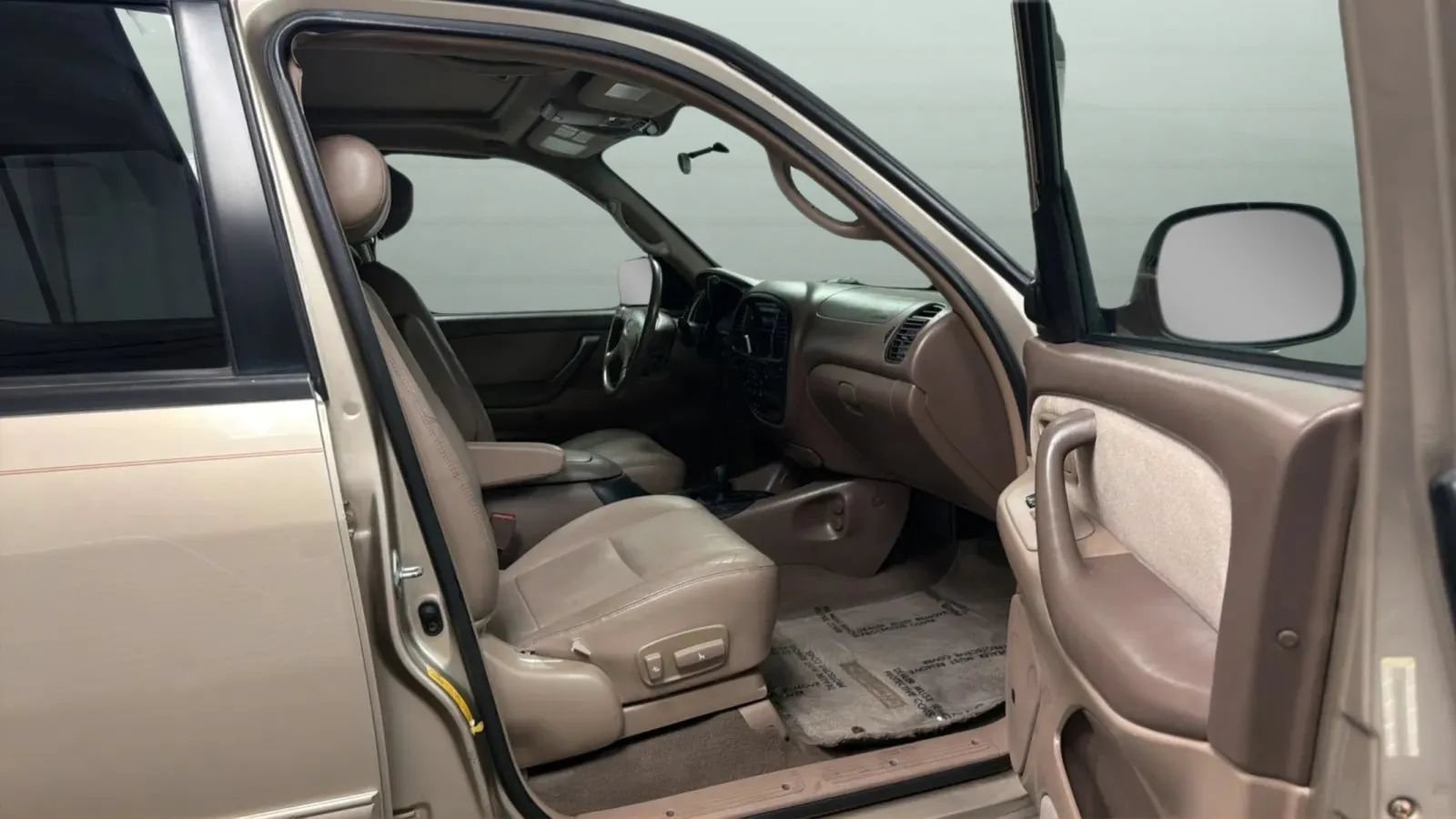 Used 2002 Toyota Sequoia SR5 AWD/4WD image 20