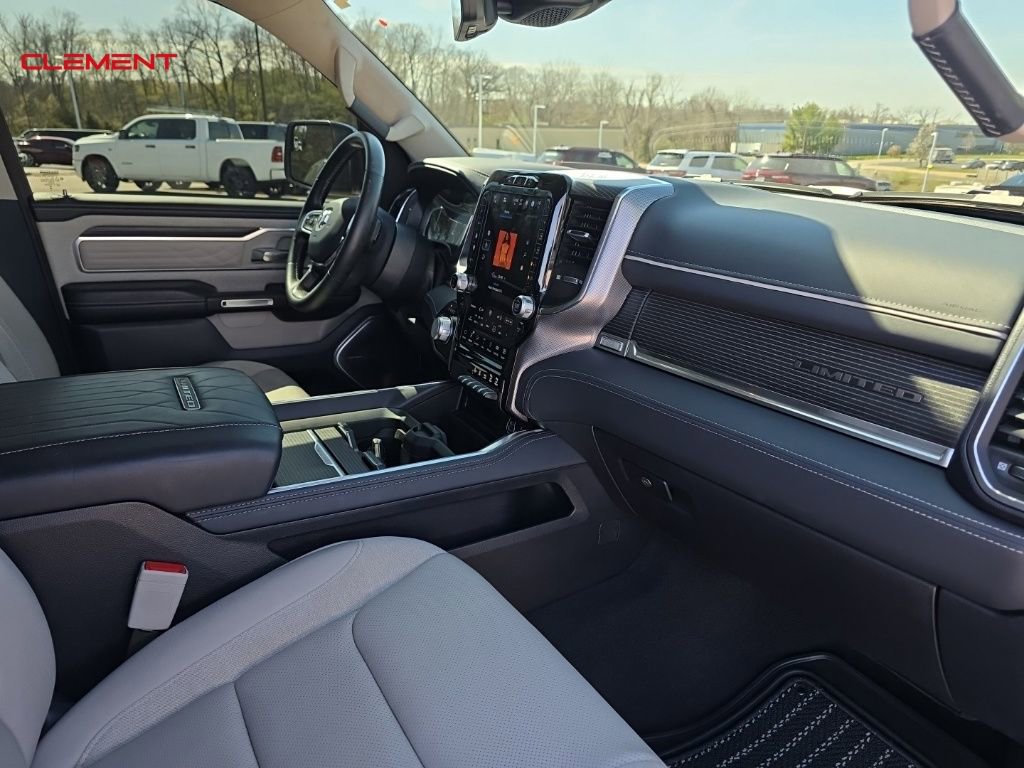 Used 2024 RAM 1500 Limited image 33
