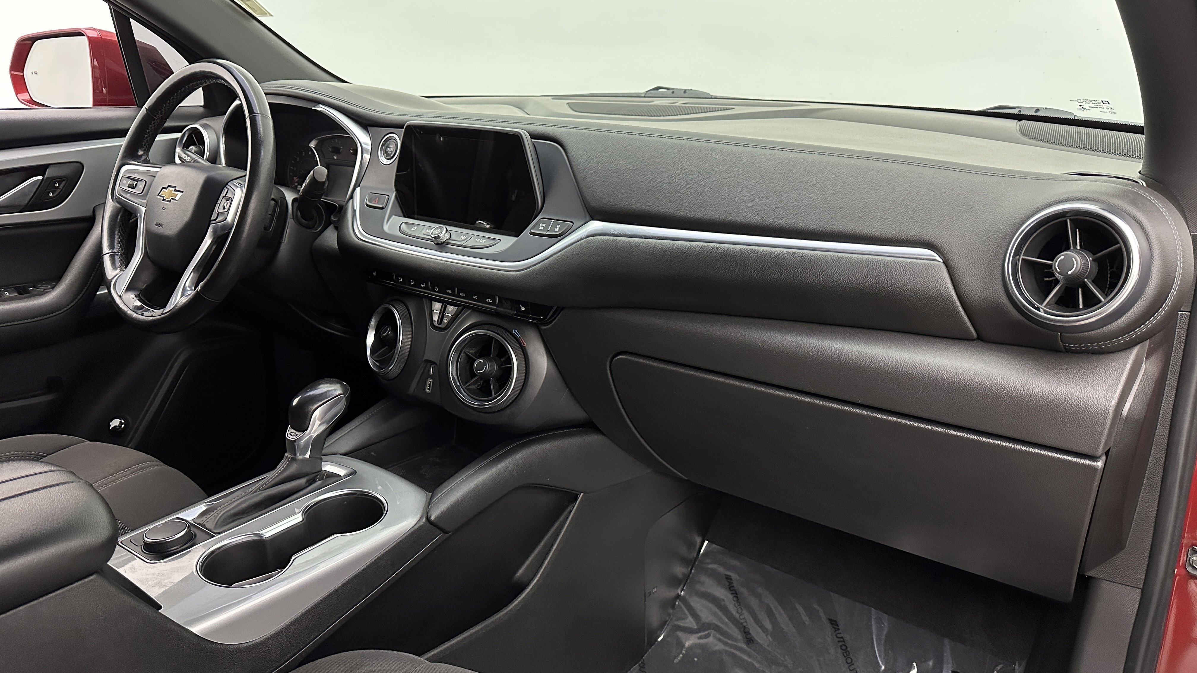 Used 2019 Chevrolet Blazer LT image 34