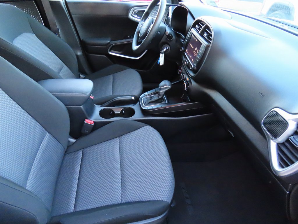Used 2024 Kia Soul LX w/ Option Group 015 image 10