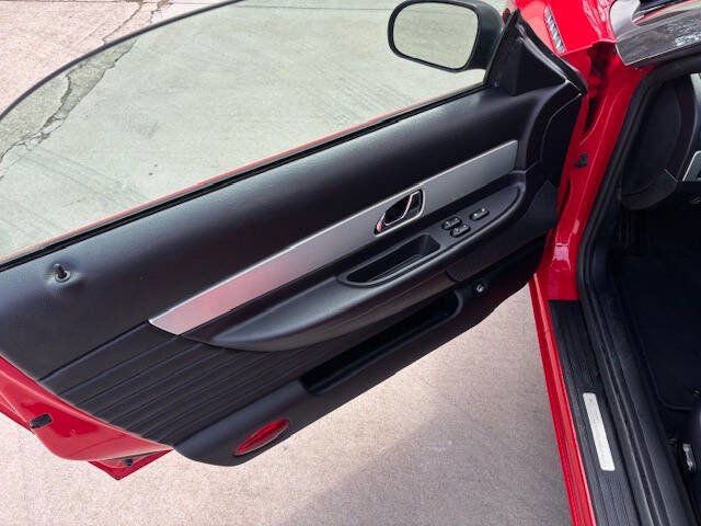 Used 2003 Ford Thunderbird image 10