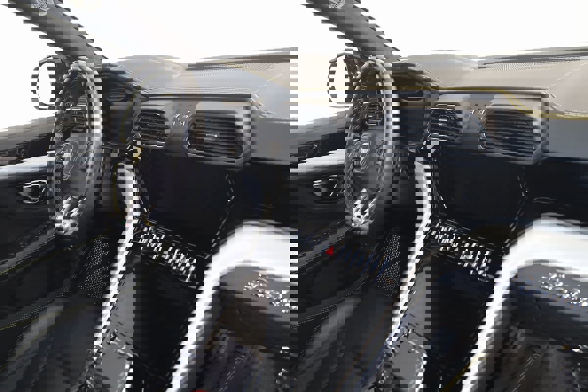 Used 2021 Lamborghini Urus image 85