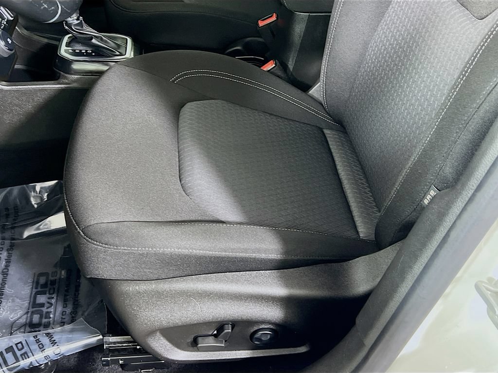 Used 2021 Jeep Renegade Latitude AWD/4WD image 23