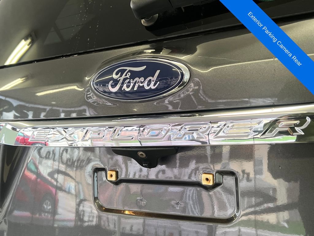 Used 2016 Ford Explorer Limited image 12