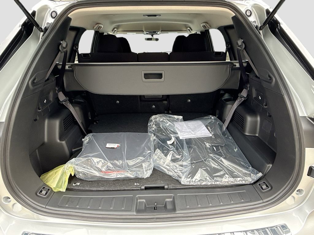 New 2026 Mitsubishi Outlander ES image 26