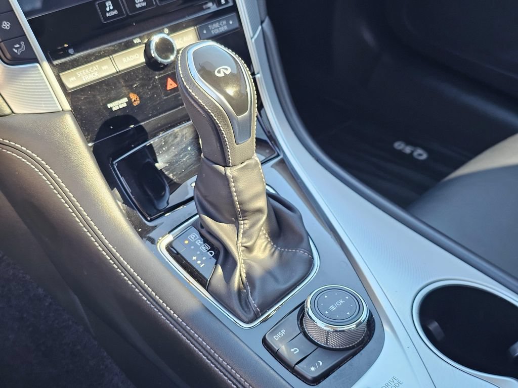 Used 2019 INFINITI Q50 Luxe w/ All Weather Package (L93) AWD/4WD image 34